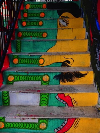 В Могилёве одну из лестниц к Дубровенке превратили в арт-объект