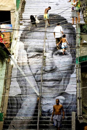 В Могилёве одну из лестниц к Дубровенке превратили в арт-объект