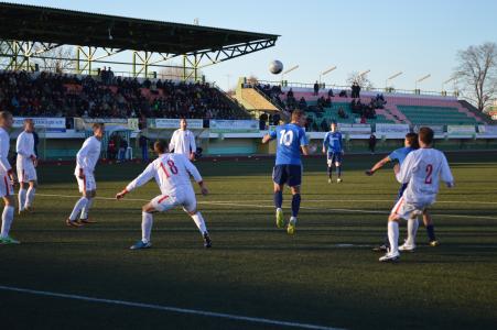 «Гранит» и «Славия-Мозырь» сыграли в Лунинце вничью «Гранит» и «Славия-Мозырь» сыграли в Лунинце вничью