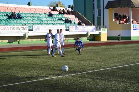 «Гранит» и «Славия-Мозырь» сыграли в Лунинце вничью «Гранит» и «Славия-Мозырь» сыграли в Лунинце вничью