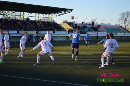 «Гранит» и «Славия-Мозырь» сыграли в Лунинце вничью (добавился видеообзор) «Гранит» и «Славия-Мозырь» сыграли в Лунинце вничью (добавился видеообзор)