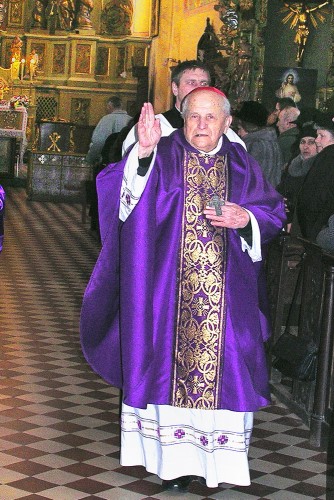 В Беларуси празднуют сто лет со дня рождения первого в истории страны кардинала Казимира Свёнтека (ФОТО)