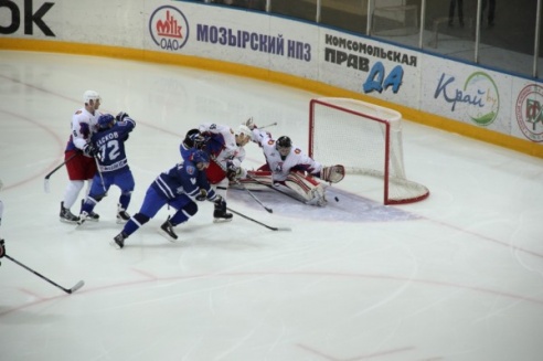 «Зубры» забодали «быков» в овертайме (+фото и видео)