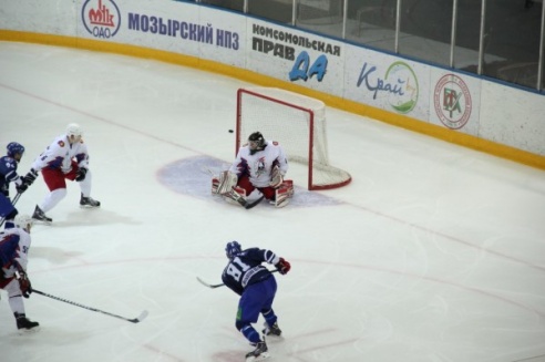 «Зубры» забодали «быков» в овертайме (+фото и видео)