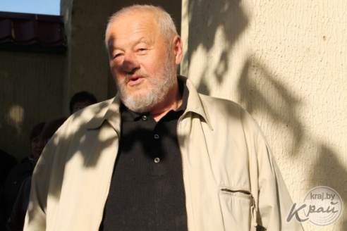 Памятную доску в честь вилейского краеведа Анатолия Рогача установили 30 сентября на здании районных электросетей (ФОТО)