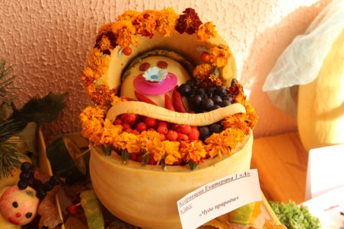 В СШ №1 г. п. Лиозно открылась выставка детских работ из даров природы