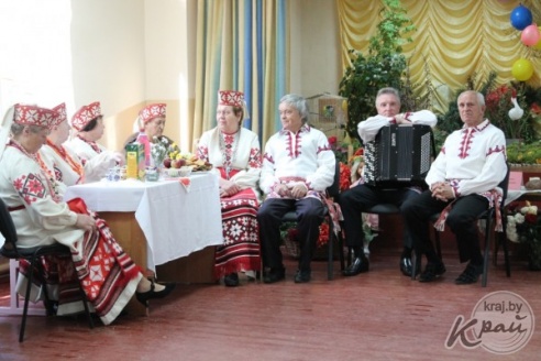 Как в Вязыни на Вилейщине работают 85-летние волонтеры (ФОТО)