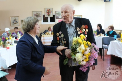 Как в Вязыни на Вилейщине работают 85-летние волонтеры (ФОТО)