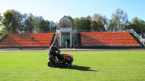 Стадыён абнавіўся