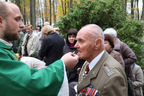 В Ленино прошел митинг-реквием