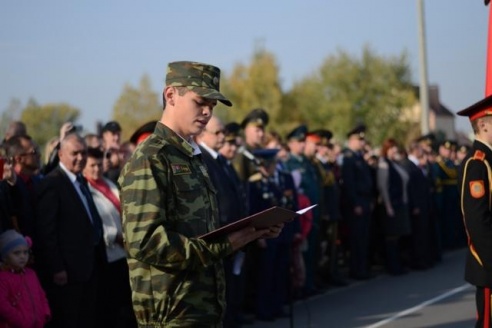 Кадеты приняли присягу в Слуцке