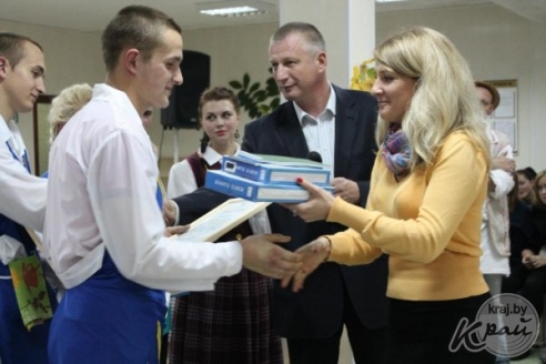 В шестом конкурсе профмастерства «Драник-шоу» в Вилейском профтехколледже победила команда «Зольковцы» (ФОТО)