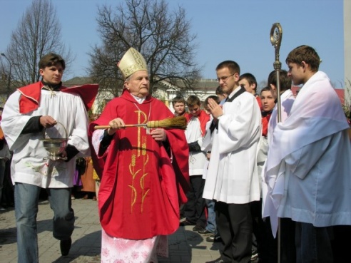 В Беларуси празднуют сто лет со дня рождения первого в истории страны кардинала Казимира Свёнтека (ФОТО)