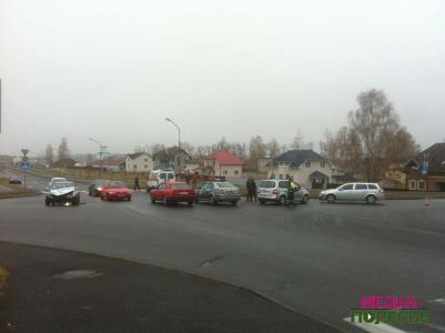 В Лунинце ДТП с участием трёх автомобилей произошло на съезде с путепровода В Лунинце ДТП с участием трёх автомобилей произошло на съезде с путепровода