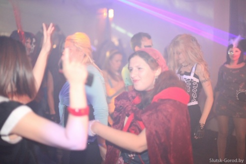 Ужасно весело. В "Маэстро" отметили Хеллоуин