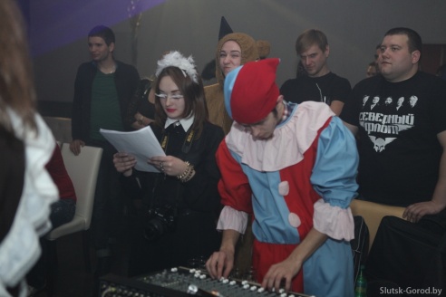 Ужасно весело. В "Маэстро" отметили Хеллоуин