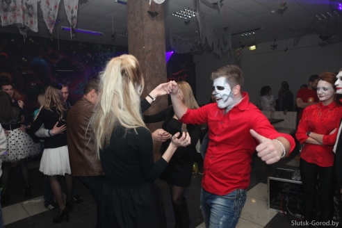 Ужасно весело. В "Маэстро" отметили Хеллоуин