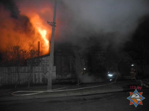 Фотофакт: в центре Гомеля горел частный дом