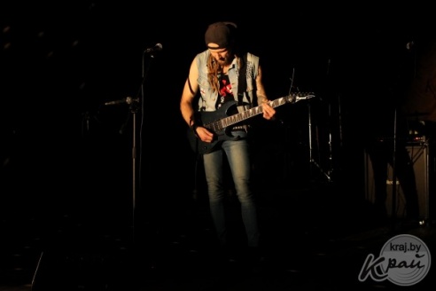 ФОТОФАКТ: В Вилейке выступили рокеры из Мядельского района и Минска