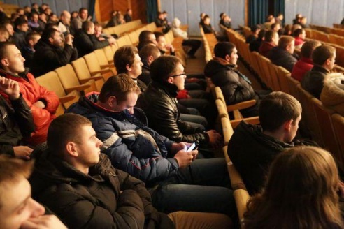 У Баранавічах адбыліся ўрачыстыя провады прызыўнікоў