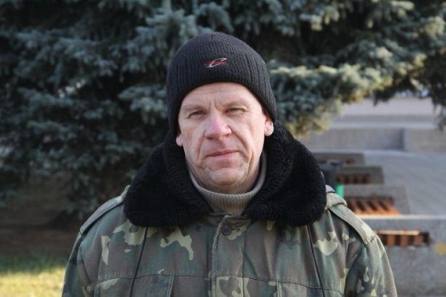 Барановичские коммунисты возложили цветы к памятнику Ленина