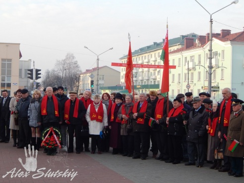 Митинг ко дню Октябрьской революции