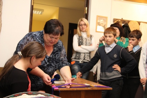 У Ашмянскі музей – за скарбамі народнай культуры