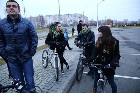 В Барановичах зажгли свечи в память о жертвах ДТП