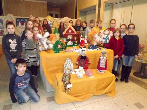 В Барановичах прошла выставка детских работ «Мягкая игрушка по правилам и без»