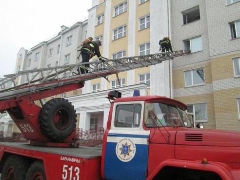 В Барановичах «горело» общежитие БарГУ