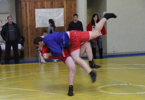 В Барановичах проходит чемпионат по самбо и дзюдо