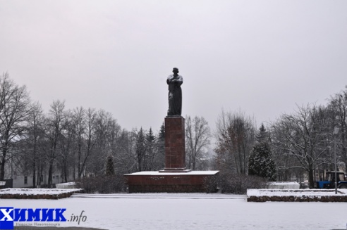 Первый снег в городе над Двиной: фоторепортаж