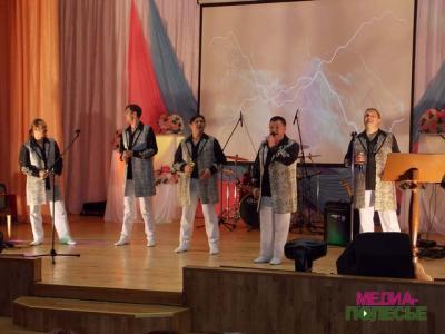 Концерт Олега Жумашева прошёл при полном аншлаге