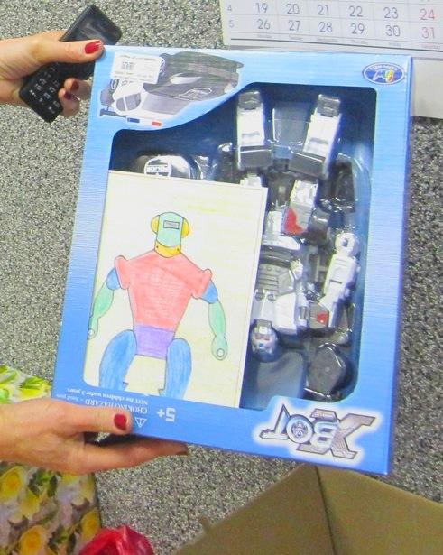 В Барановичах открылась ежегодная Елка желаний