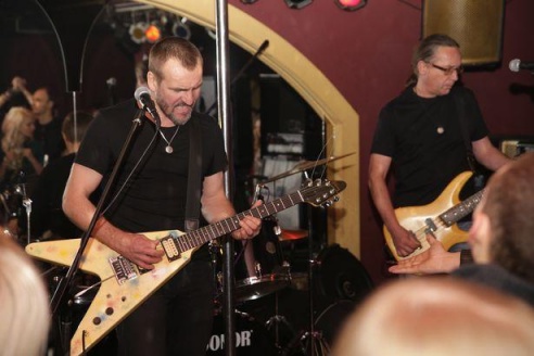 Гурт N.R.M. у Баранавічах навучыў па-новаму спяваць песню «Тры чарапахі»