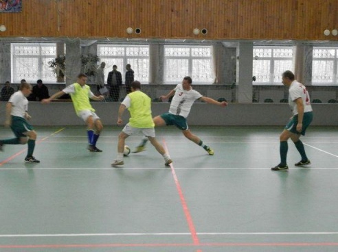 Состоялся турнир по мини-футболу среди ветеранов на призы Барановичского отделения Белорусской железной дороги