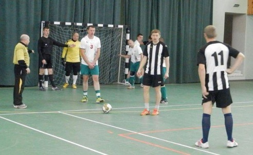 Состоялся турнир по мини-футболу среди ветеранов на призы Барановичского отделения Белорусской железной дороги