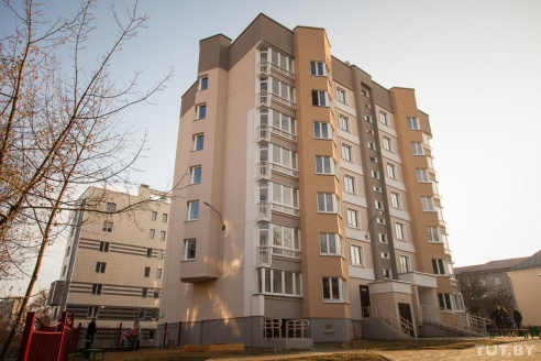 Светлогорским многодетным семьям сдали дом, в котором невозможно жить (фото)