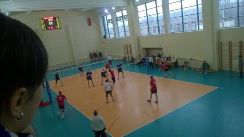 В упорной борьбе
