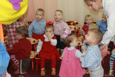 Случчане посетили Дом ребёнка