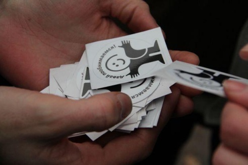 В Барановичах прошла молодежная акция «Давай обнимемся»