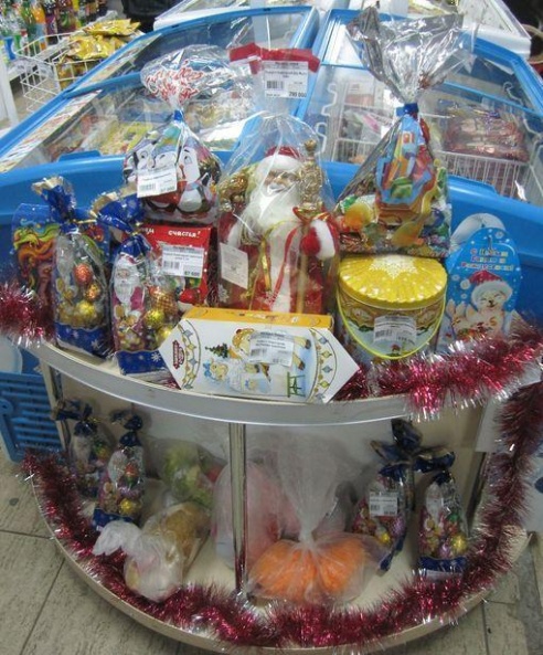 Новогодняя торговля в Барановичах