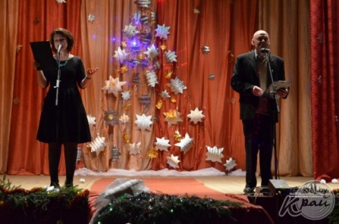 ФОТОРЕПОРТАЖ: Экс-солисту «Песняров» Валерию Скорожонку на шоу в вилейском колледже зал аплодировал стоя