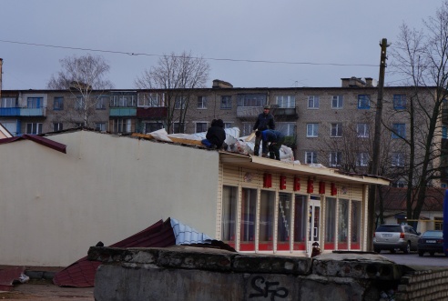 Крыша улетела