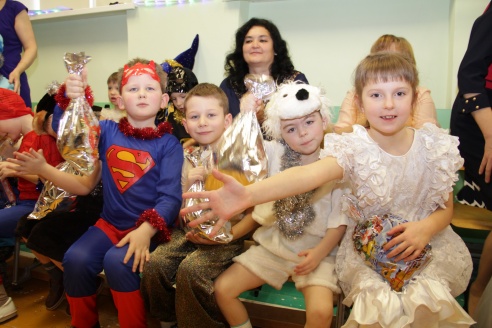 В Кобринском детском доме состоялся новогодний утренник