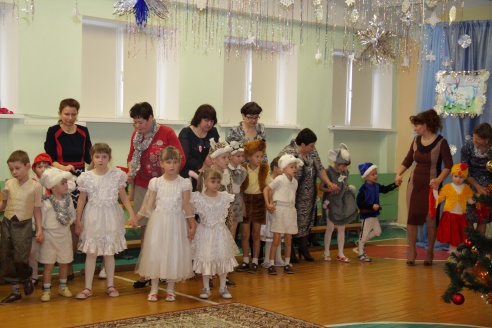 В Кобринском детском доме состоялся новогодний утренник