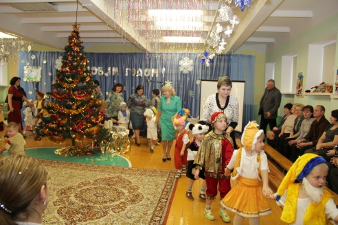 В Кобринском детском доме состоялся новогодний утренник
