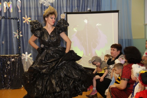 В Кобринском детском доме состоялся новогодний утренник