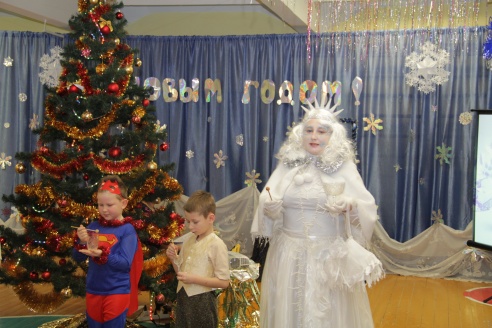 В Кобринском детском доме состоялся новогодний утренник