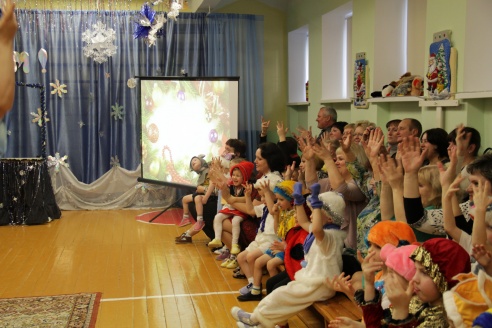 В Кобринском детском доме состоялся новогодний утренник